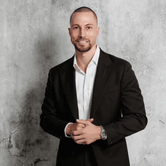 Daniel Hayes